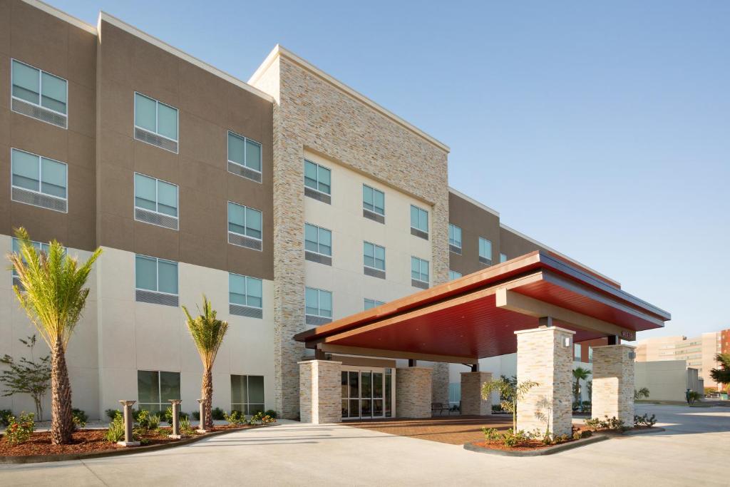 Holiday Inn Express & Suites - McAllen - Medical Center Area an IHG Hotel Main image 1